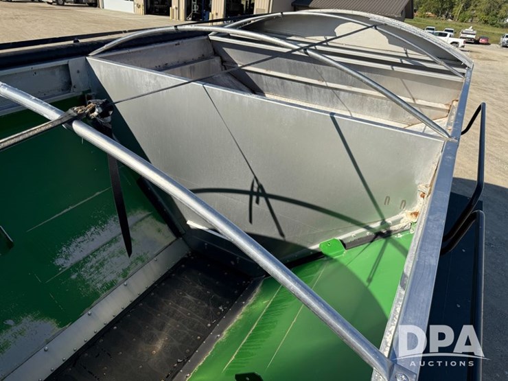 2021-john-deere-f4365-image-110