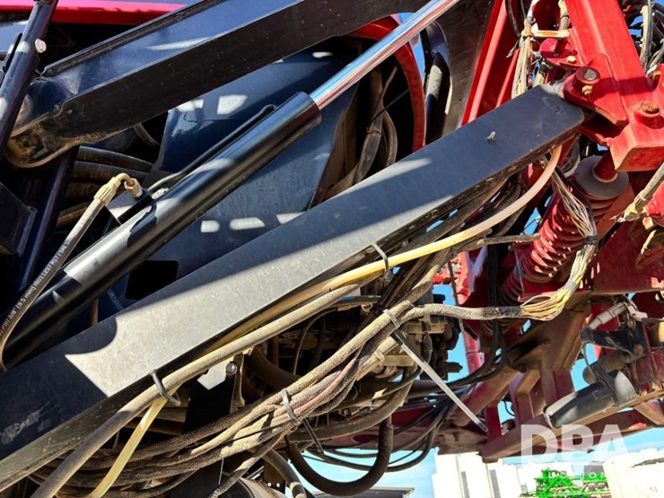 2015-case-ih-patriot-4440-image-40