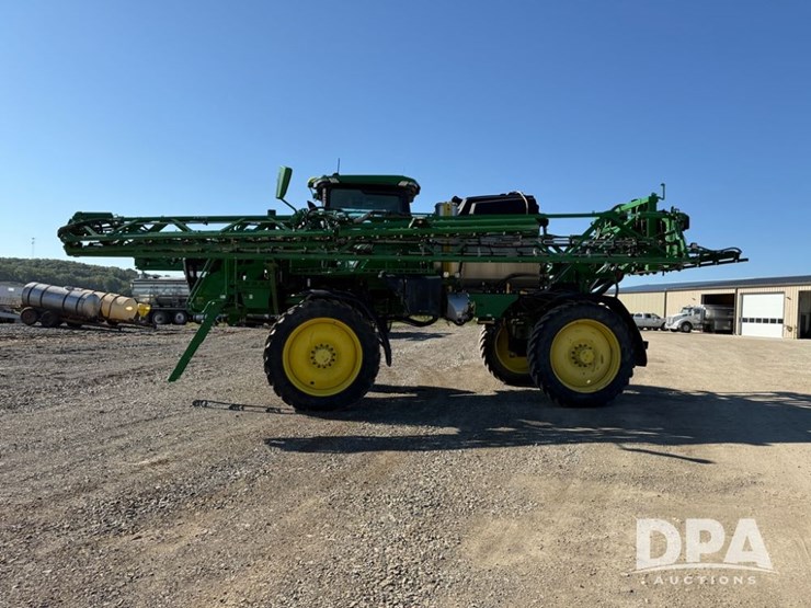 2022-john-deere-412r-image-32