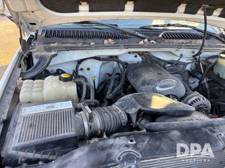 2001-gmc-3500-image-21