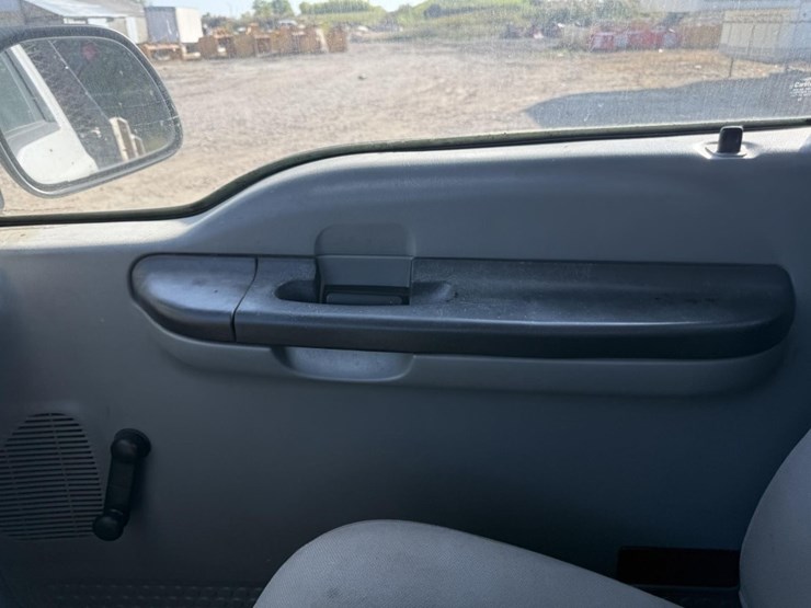 2005-ford-f250-image-34