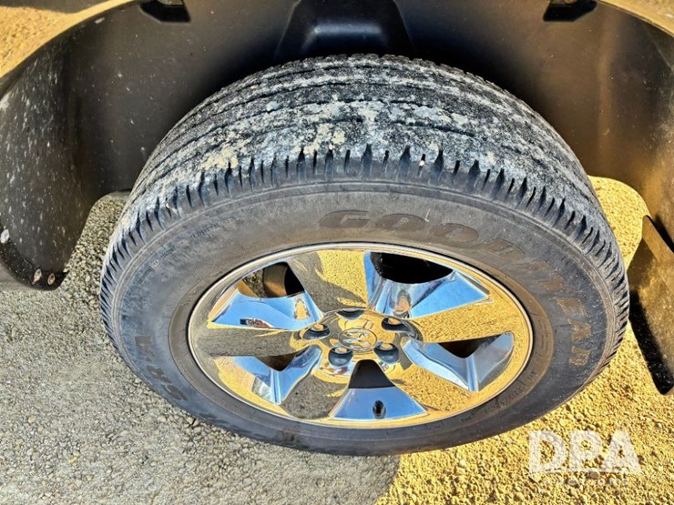 2019-dodge-ram-1500-image-25