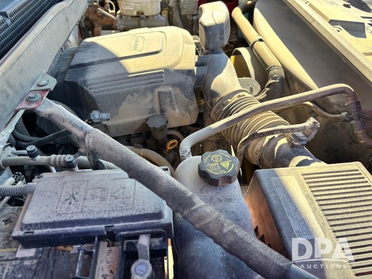 2016-chevrolet-2500-image-56
