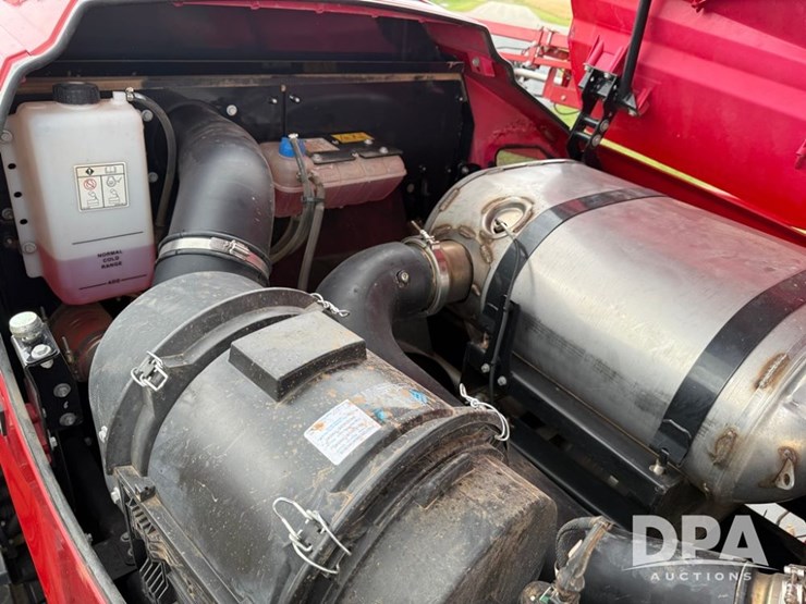 2024-case-ih-patriot-4350-image-14
