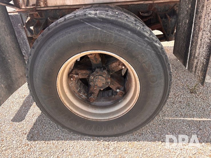 1993-ihc-4900-truck-(gp11369,-unit-44788)-image-13