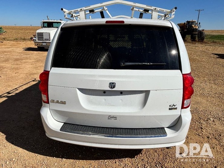 2014-dodge-ram-van-image-6