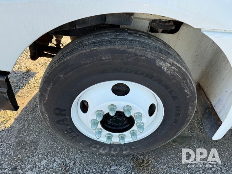 2002-international-9100i-cab/chassis-(np6156,-unit-286)-image-31