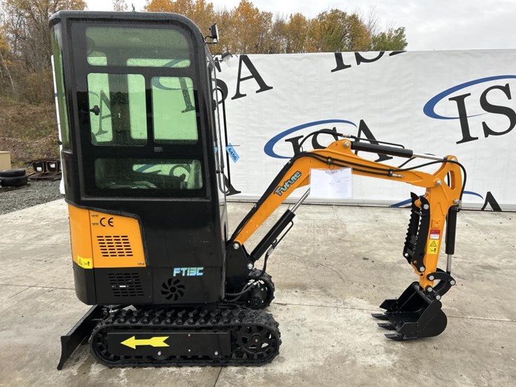 #6456-•-unused-future-ft13c-mini-excavator-image-6