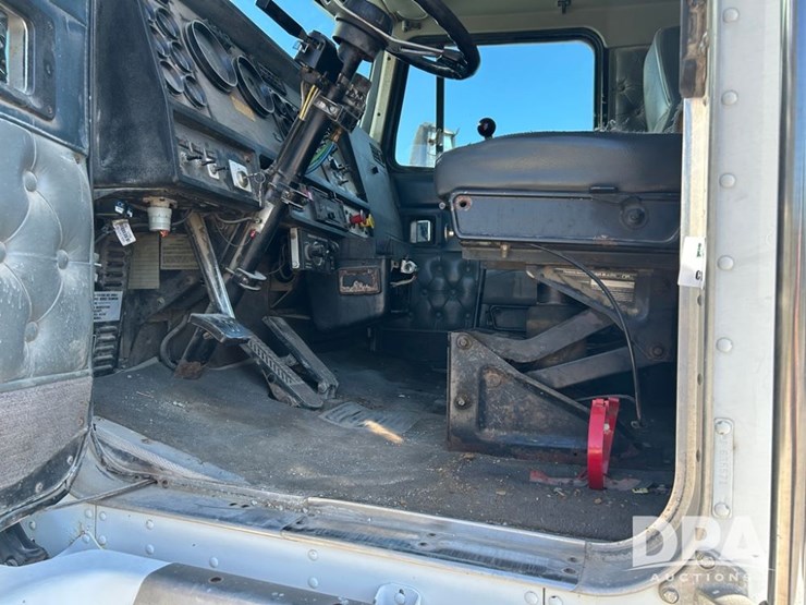 1994-kenworth-t600-image-39
