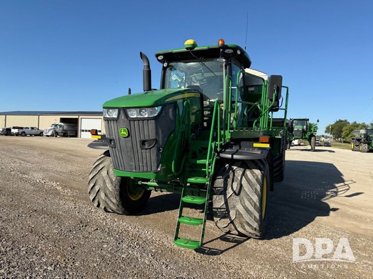 2021-john-deere-f4365-image-34