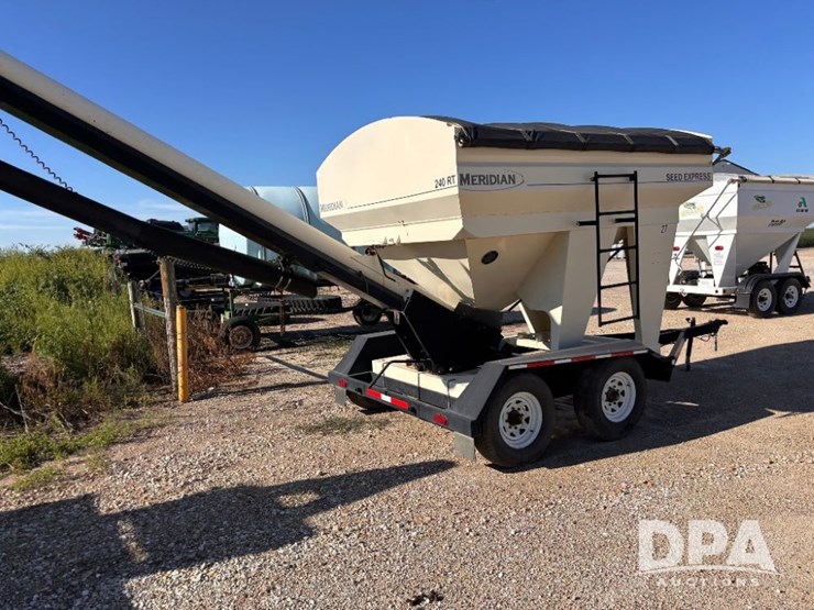 2010-meridian-240rt-image-4