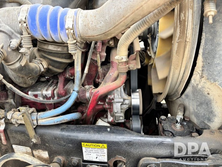 mack-granite-gu713-image-115