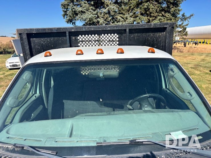 2003-ford-f450-xl-image-17