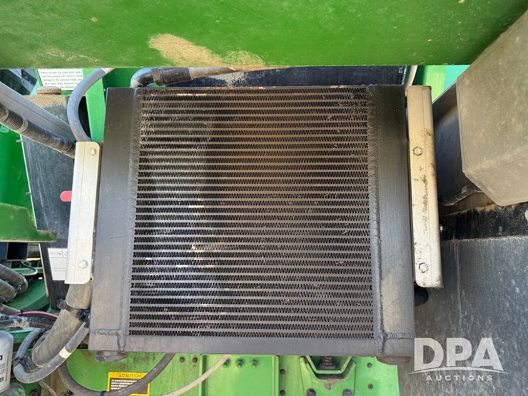 2021-john-deere-f4365-image-91