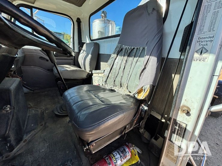 1999-ihc-4700-liquid-nurse-truck-(gp11652,-unit-126458)-image-74