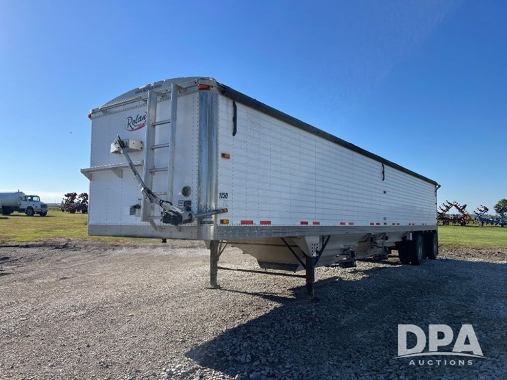 2010-timpte-super-hopper-image-1