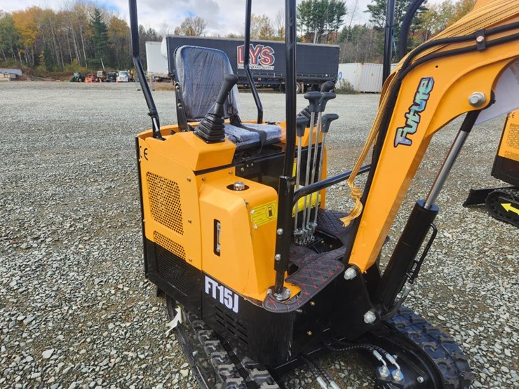 #6453-•-unused-future-ft15j-mini-excavator-image-13