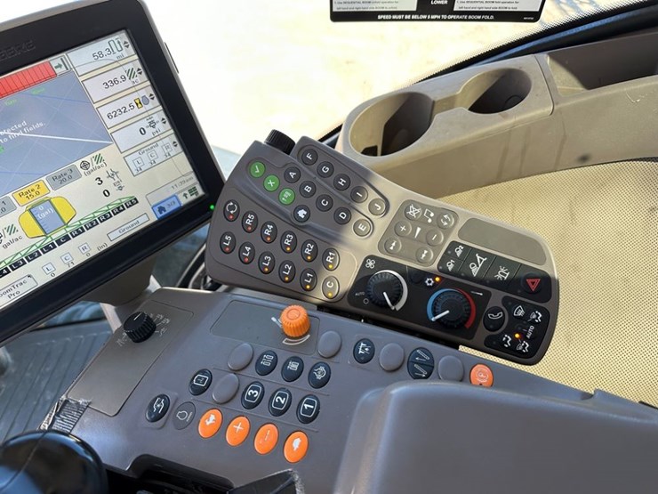 2015-john-deere-r4045-image-44