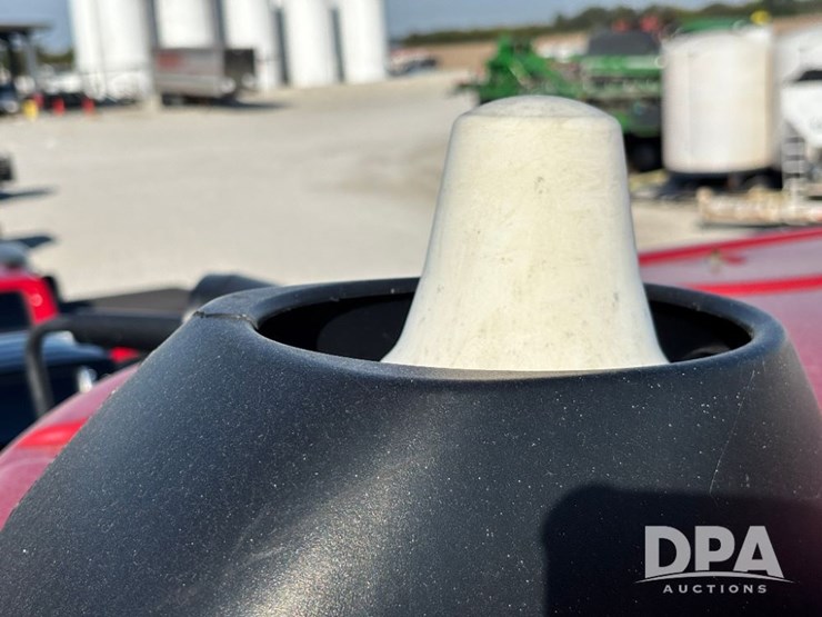 2015-case-ih-patriot-4440-image-97