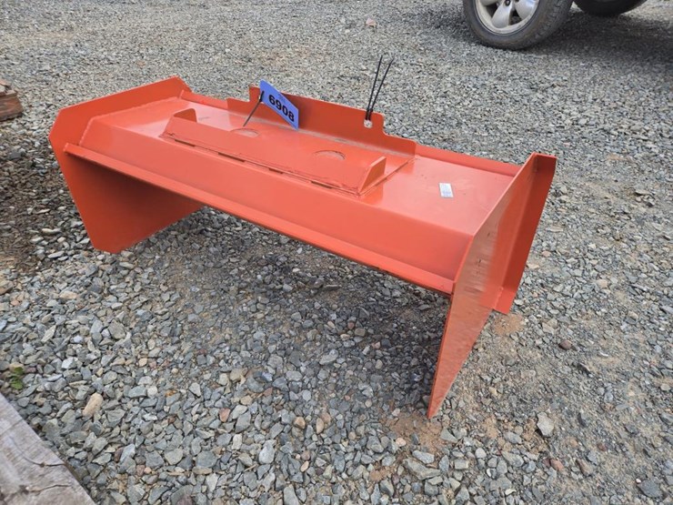 #6908-•-approx.-47"-unused-mini-skid-steer-snow-plow-image-2