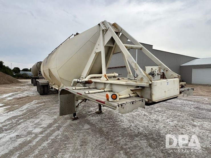 1981-fruehauf-trailer-image-5