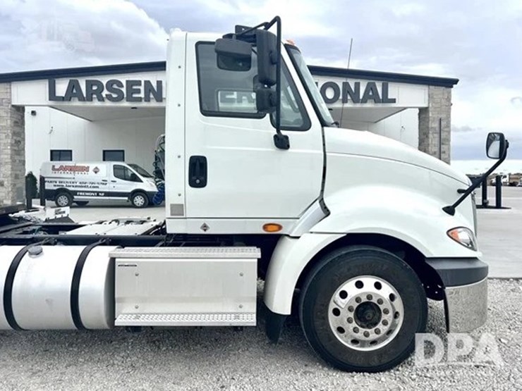 2018-international-prostar-image-10