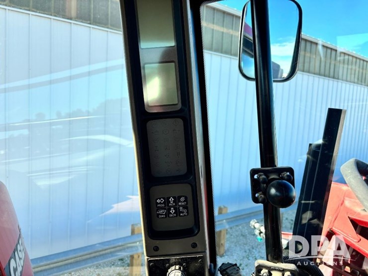 2015-case-ih-patriot-4440-image-114