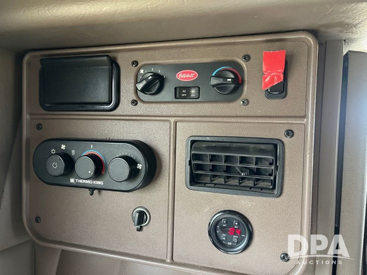 2014-peterbilt-386-image-74