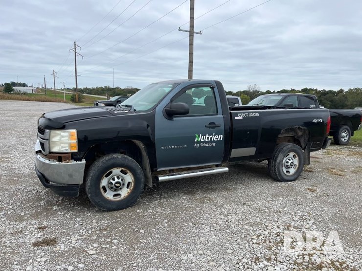2011-chevrolet-2500hd-image-15