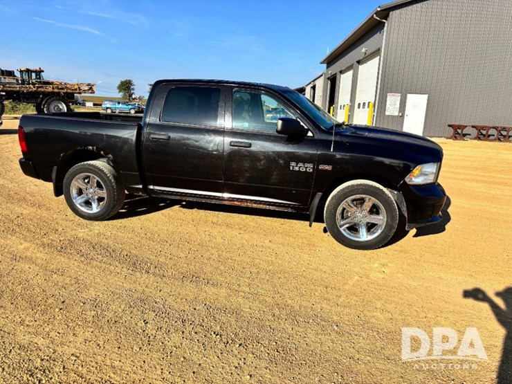 2016-dodge-ram-1500-image-3