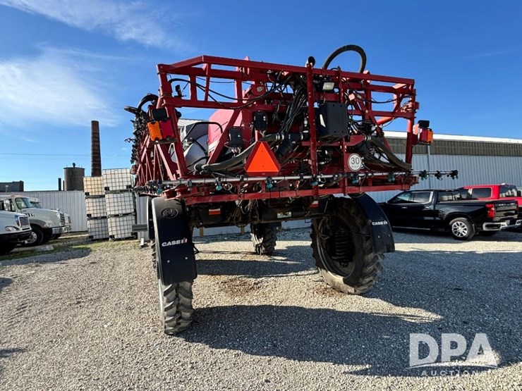 2015-case-ih-patriot-4440-image-13