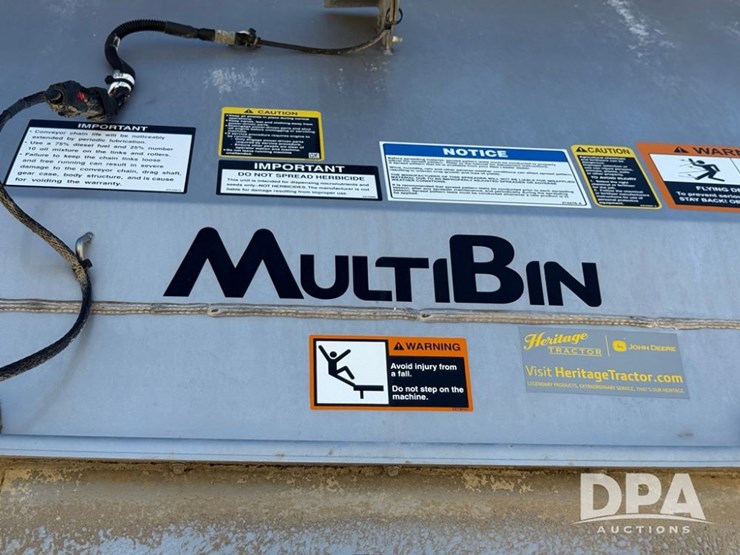 2023-john-deere-800r-image-75