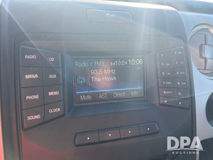 2013-ford-f150-xlt-image-30