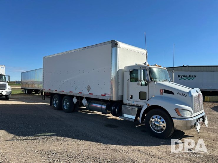 2014-kenworth-t370-image-7