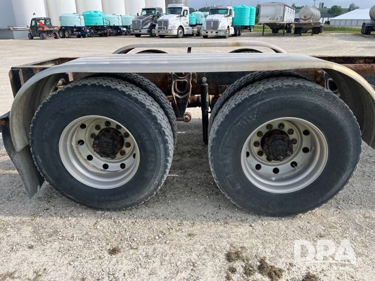 2001-ihc-9100-truck-(jn2647,-unit-32347)-image-34