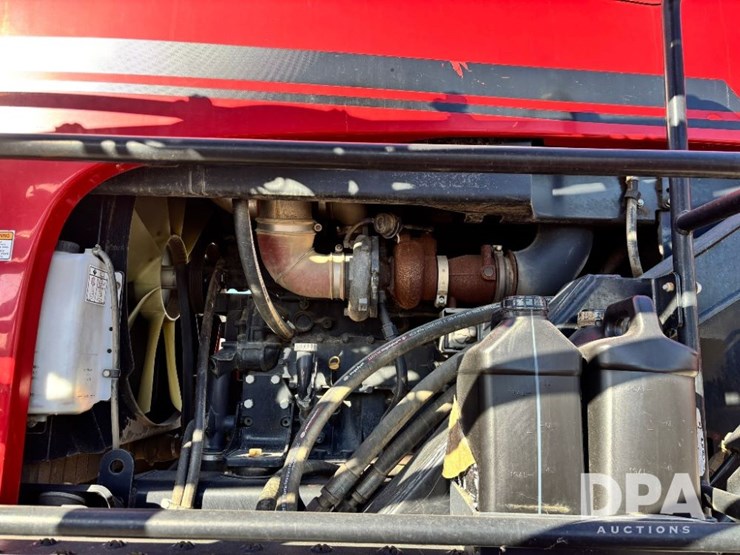 2015-case-ih-patriot-4440-image-37