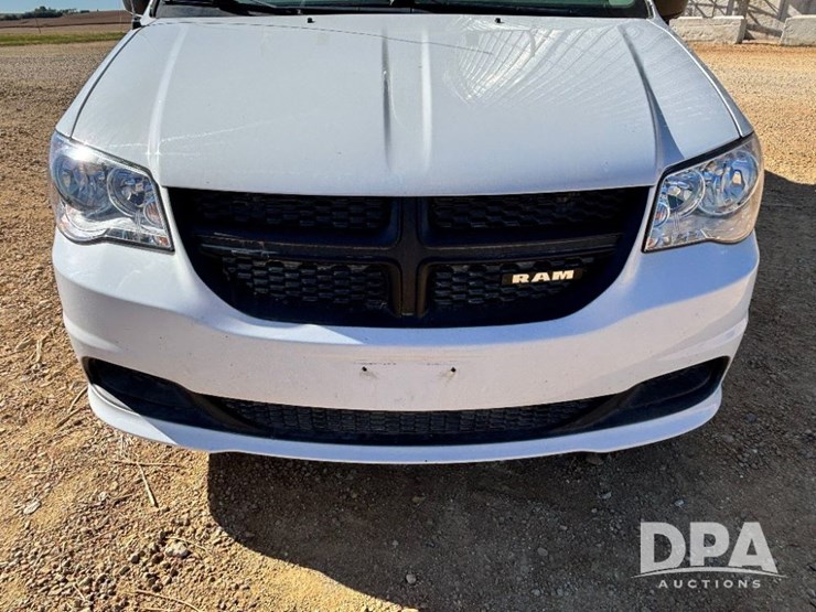2014-dodge-ram-van-image-15