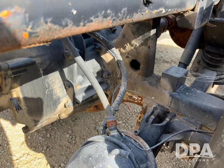 2001-peterbilt-357-image-48