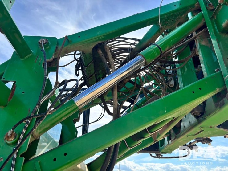 2014-john-deere-4940-image-57