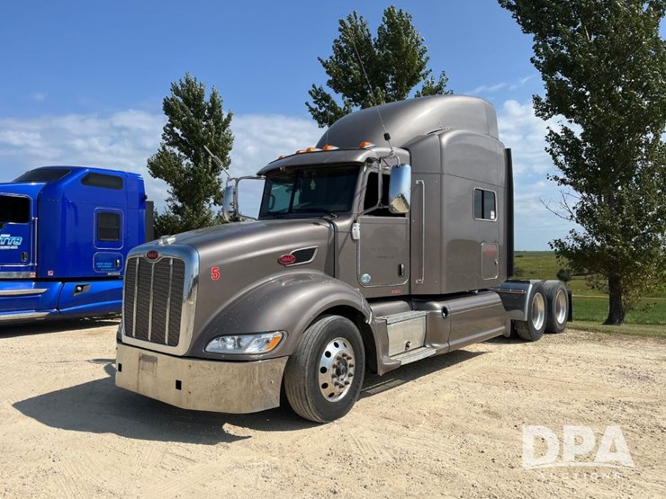 2014-peterbilt-386-image-1