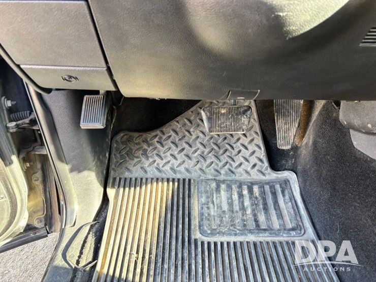 2016-dodge-ram-1500-image-75