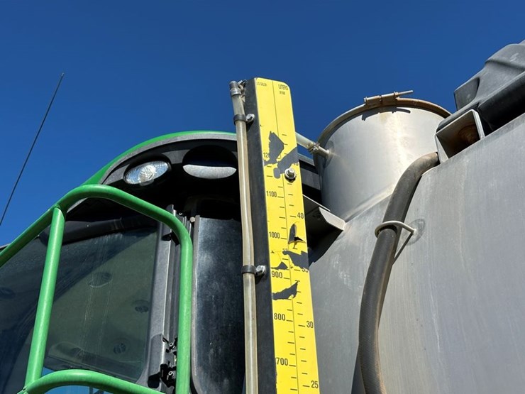 2015-john-deere-r4045-image-35