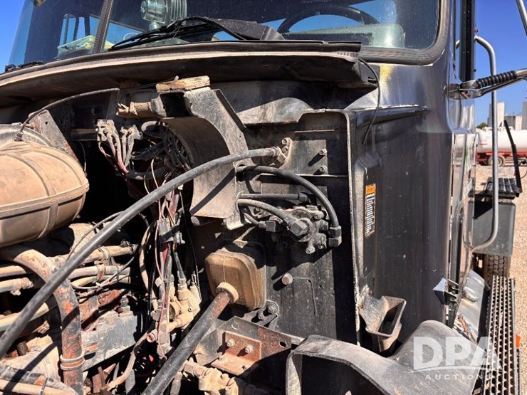 1994-mack-ch613-image-60