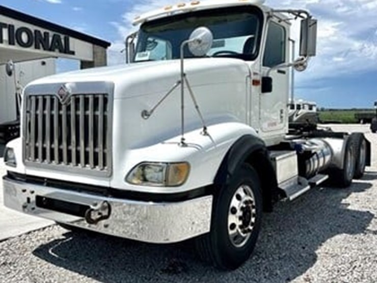 2014-international-paystar-5900-image-1