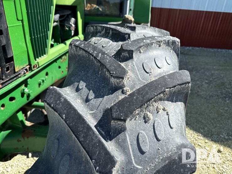 1996-john-deere-7400-image-24
