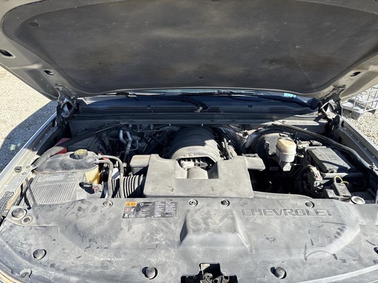 2015-chevrolet-tahoe-image-10