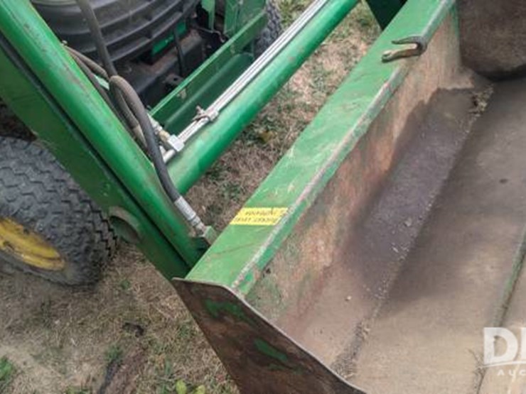 john-deere-x585-image-17