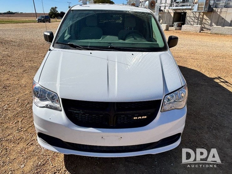 2014-dodge-ram-van-image-13
