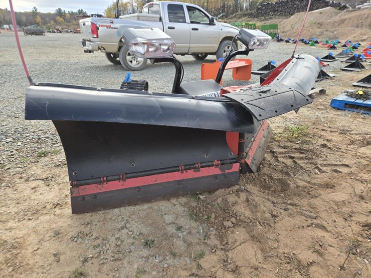 #6906-•-approx.-90"-hiniker-snow-v-plow-w/lights-image-2