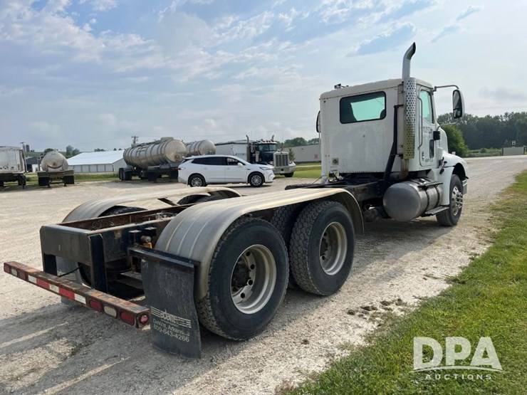 2001-ihc-9100-truck-(jn2647,-unit-32347)-image-10